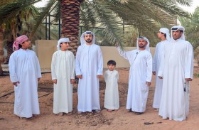نادي تراث الإمارات يختتم برنامج النخيل في العين 
