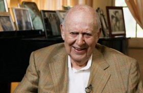 رحيل الممثل الكوميدي القدير كارل راينر