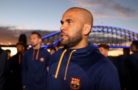 بوماس المكسيكي يضم البرازيلي ألفيس في صفقة مجانية 