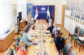 رئيسة وزراء صربيا تستعرض مع وفد حكومة الإمارات تطورات التعاون الثنائي في التحديث الحكومي