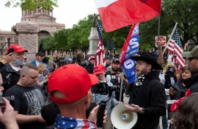 تظاهرات معارضة لإجراءات الحجر في الولايات المتحدة 