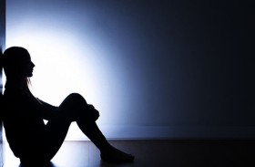 إنقاذ فتاة من قبضة عصابة مراهقين 