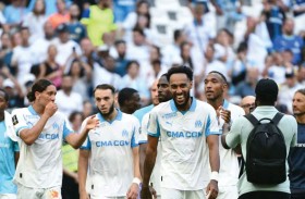 أوباميانغ يقود مرسيليا إلى فوزه الأول.. وليون يتصدر 