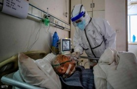 أعمارهم تزيد على 100 عام.. وتحدوا الفيروس 