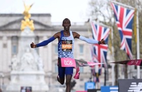 مصرع صاحب الرقم القياسي لسباق الماراثون