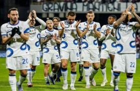 إنتر يقترب من لقب بطل الشتاء بخماسية ضد ساليرنيتانا 