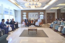 سيف بن زايد يلتقي وزير الداخلية المقدوني