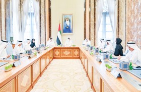 برئاسة منصور بن زايد .. الوزاري للتنمية يناقش عددا من المبادرات والمشاريع في الشأن الحكومي