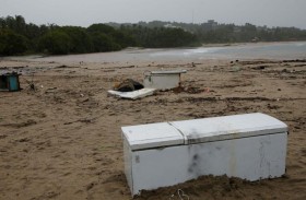 مقتل شخصين وانقطاع الكهرباء  عن 200 ألف نتيجة إعصار جون بالمكسيك