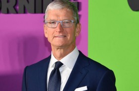 دخل رئيس آبل التنفيذي يتراجع بنسبة 26 % في 2019 