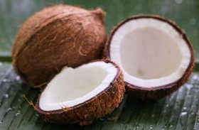 جوز الهند.. فوائد كثيرة للصحة والجسم 