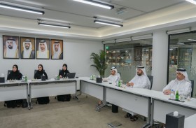 لجنة المنح التكميلية للمتقاعدين في الشارقة تعقد اجتماعها الدوري