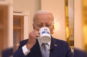 «مصمم على الترشح».. سياسي أميركي يفسر فيديو بايدن والقهوة