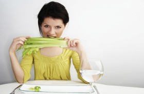 أبرزها الكرفس.. 7 أطعمة تساعدك على حرق الدهون