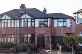 تحرق منزل العائلة لإغاظة زوجها بعد الطلاق