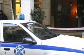 تدفن والدتها سراً للاستيلاء على معاشها