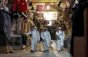 أداء أردوغان في مكافحة كورونا... بين الكوميديا والمأساة