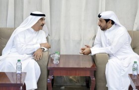 حاكم أم القيوين يتقبل التعازى من اللواء طلال الشنقيطي في وفاة عبدالله بن أحمد المعلا