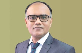 نجاح مستشفى ميدكير في دبي في إجراء  عملية معقدة لستيني عانى ورماً دماغياً نادراً