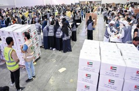 مكتب فخر الوطن يشيد بجهود متطوعي أبناء الإمارات لإغاثة أهل غزة 