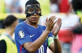 مبابي: اللعب بالقناع «مزعج للغاية» 