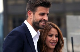 شاكيرا تتوسل لبيكيه..فهل كذبت على الجميع؟!