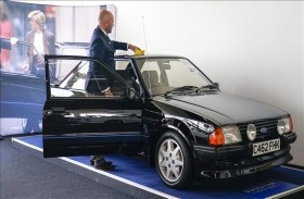 سيارة للأميرة ديانا في مزاد 