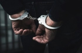 عصابة تستعين بفتاة لاستدراج الشباب وسرقتهم