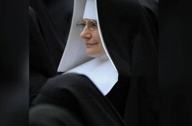 الحكم على راهبة هرّبت لاجئا بحقيبة سفر