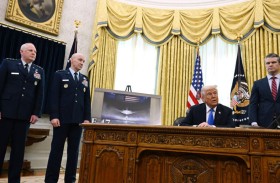 إدارة ترامب تُطلع صحفيا بالخطأ على خطة ضرب الحوثيين 