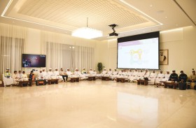 شرطة أبوظبي تعزز الوعي بخطورة آفة المخدرات وتدابير السلامة بحضور عدد من أفراد المجتمع ضمن مبادرات عام المجتمع 2025م