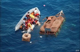 كوبيون يقومون برحلة خطيرة في سبيل الهجرة 