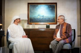 عبدالله بن زايد يلتقي رئيس تيمور الشرقية ويبحث معه علاقات البلدين