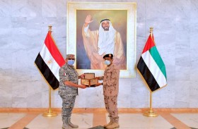 رئيس الأركان يستقبل قائد القوات الجوية المصرية