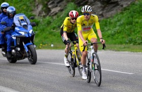 بوجاتشار يقود فريق الإمارات للدراجات للفوز بلقب «كريتيريوم دو دوفينيه»