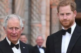 «الشاي» يجمع الملك تشارلز بابنه هاري