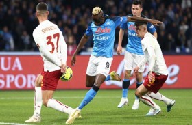 نابولي يجتاز عقبة روما ويعزز صدارته للدوري الإيطالي