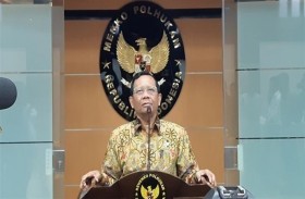 وزير أندونيسي: كورونا مثل الزوجة تتعلم التعايش معها