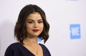 سيلينا غوميز تصدم المتابعين باختلاف ملامحها