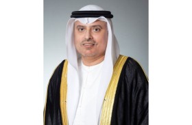 وزير الموارد البشرية والتوطين: يوم المرأة الإماراتية تجسيد لرؤية القيادة في تمكينها