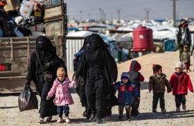 داعش الإرهابي يتبنى زواج الأطفال لإحياء الخلافة المزعومة