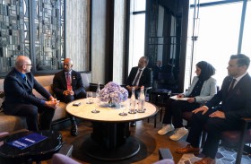 عبدالله آل حامد يعقد لقاءات ثنائية في أوساكا مع قيادات إعلامية وأكاديمية استعداداً لـ «بريدج»