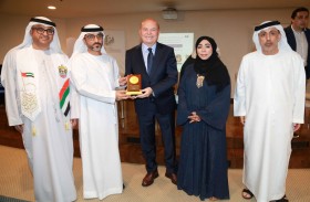 جمعية الصحفيين الإماراتية تُكّرم الشركاء لاحتفالاتها بالذكرى 52 لعيد الاتحاد