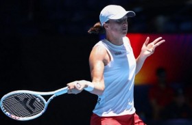 بولندا شفيونتيك إلى نصف نهائي كأس يونايتد 