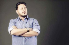 كريم عفيفي سعيد بمشاركته في مسرحية  
