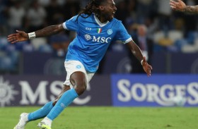 أنغيسا يمنح نابولي انتصارا مثيرا .. وروما يهزم بيزا 