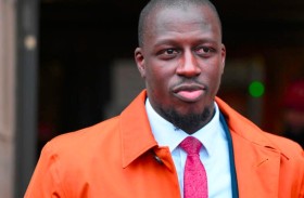 مندي اقترض المال من زملائه خلال فترة سجنه 