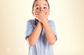 تعرف على أسباب رائحة الفم الكريهة لدى الرضع