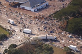 استمرار أعمال النهب والتخريب في جنوب أفريقيا 