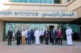 عبدالله آل حامد يزور مركز لقاح كوفيد19- بمستشفى إن إم سي رويال - مدينة خليفة